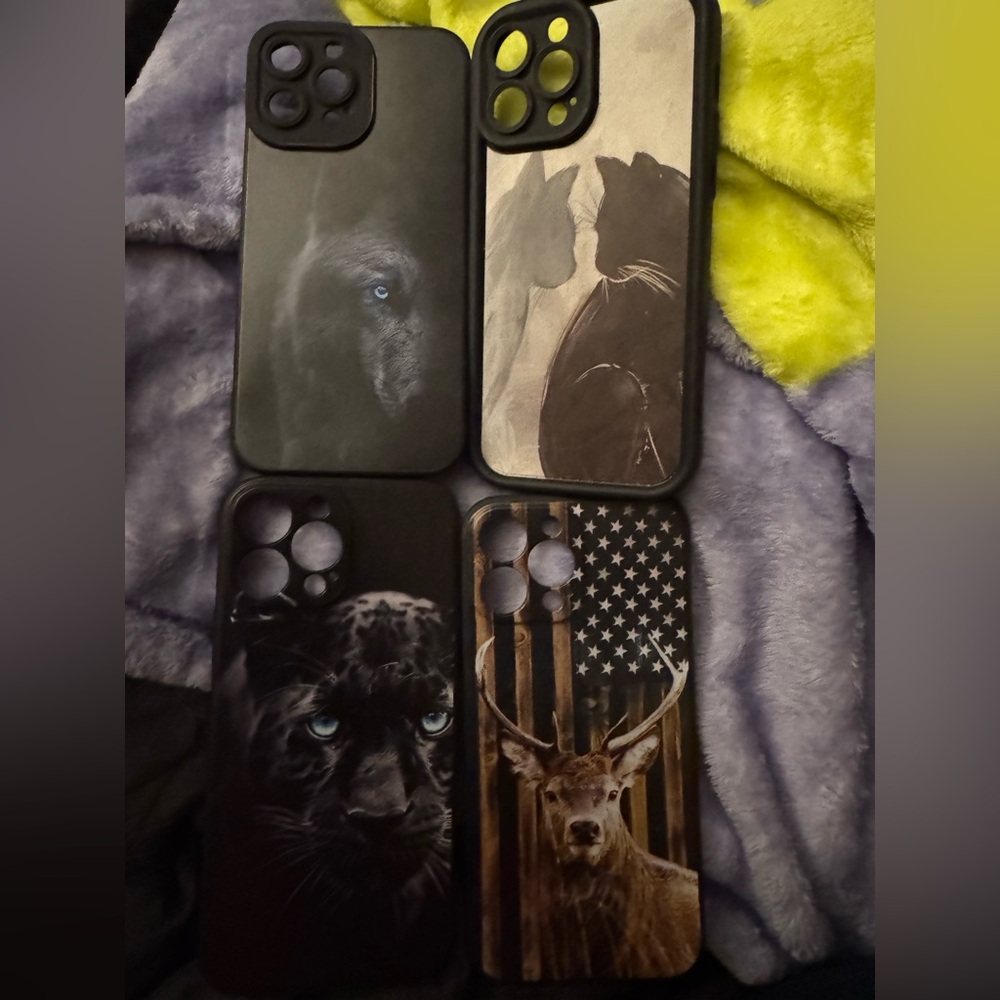 Phone cases for iPhone 13 Pro Max - $3.00 each - Not used - Updated phone